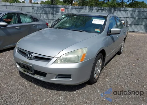 2007 Honda Accord 2.4 Lx from USA, damaged, VIN 1HGCM56477A220766